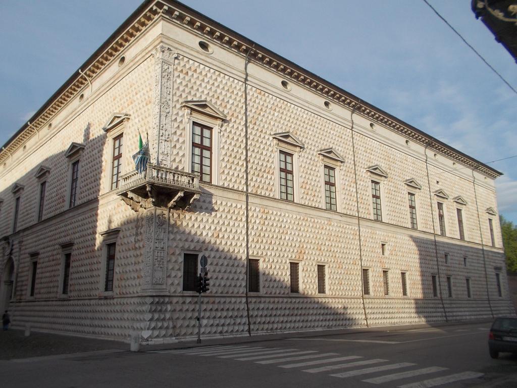 Be Happy Ferrara Exterior photo